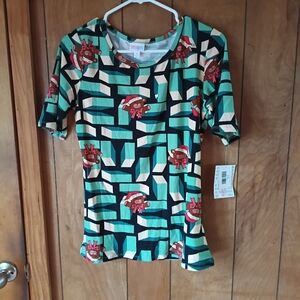 LuLaRoe Gigi Christmas Bears Green Geometric Top Size M NWT Holiday Short Sleeve